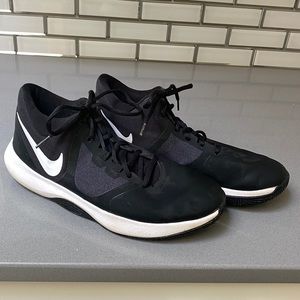 Nike Mens Basketball Shoes - Size 9